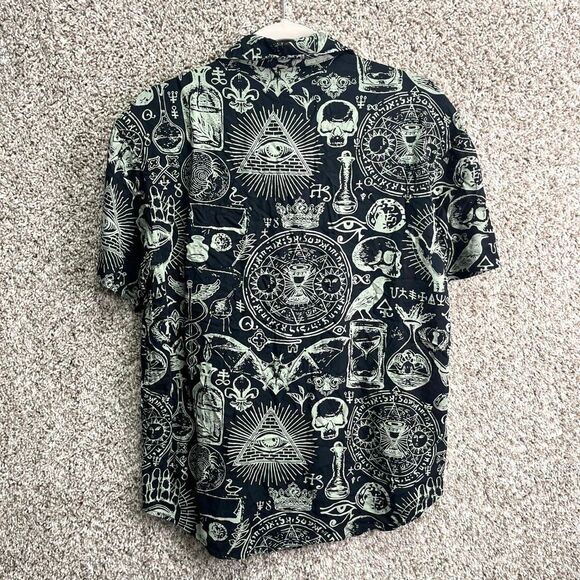 Hot Topic Shirt Men’s S Cosmic Tarot Occult All Over Print Black Short Sleeve - Picture 4 of 5